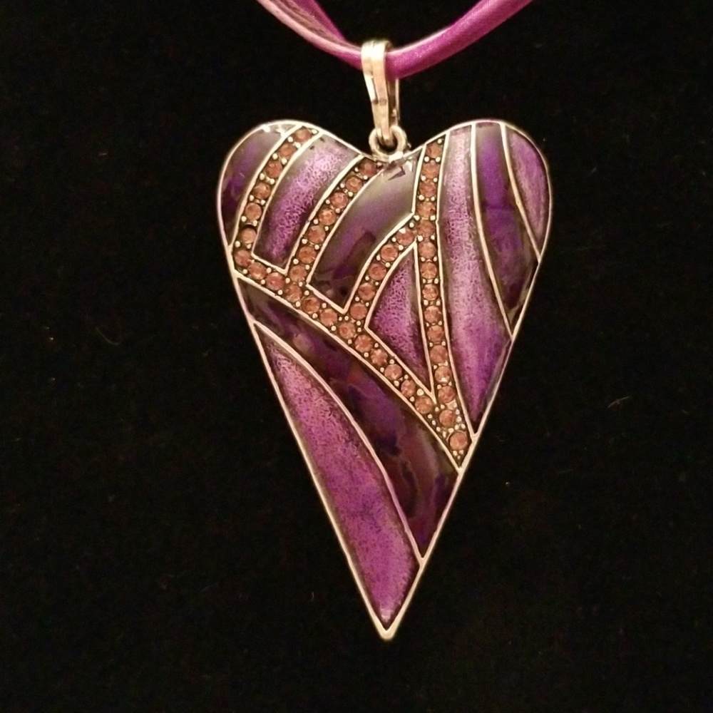 Enameled heart necklace
